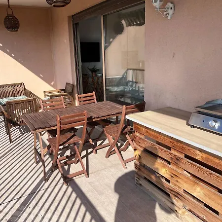 Apartman With Terrace And Sea View Sainte-Maxime