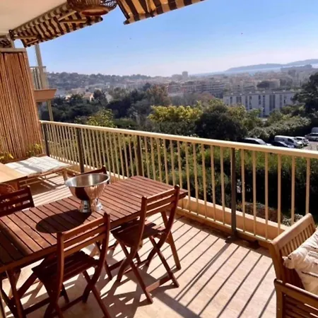 With Terrace And Sea View Apartment Sainte-Maxime